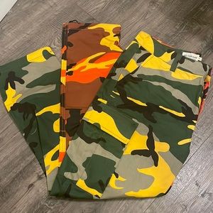 Big For Sam outstreet collection 2018-2019 camo pants. Size XL. No flaws.